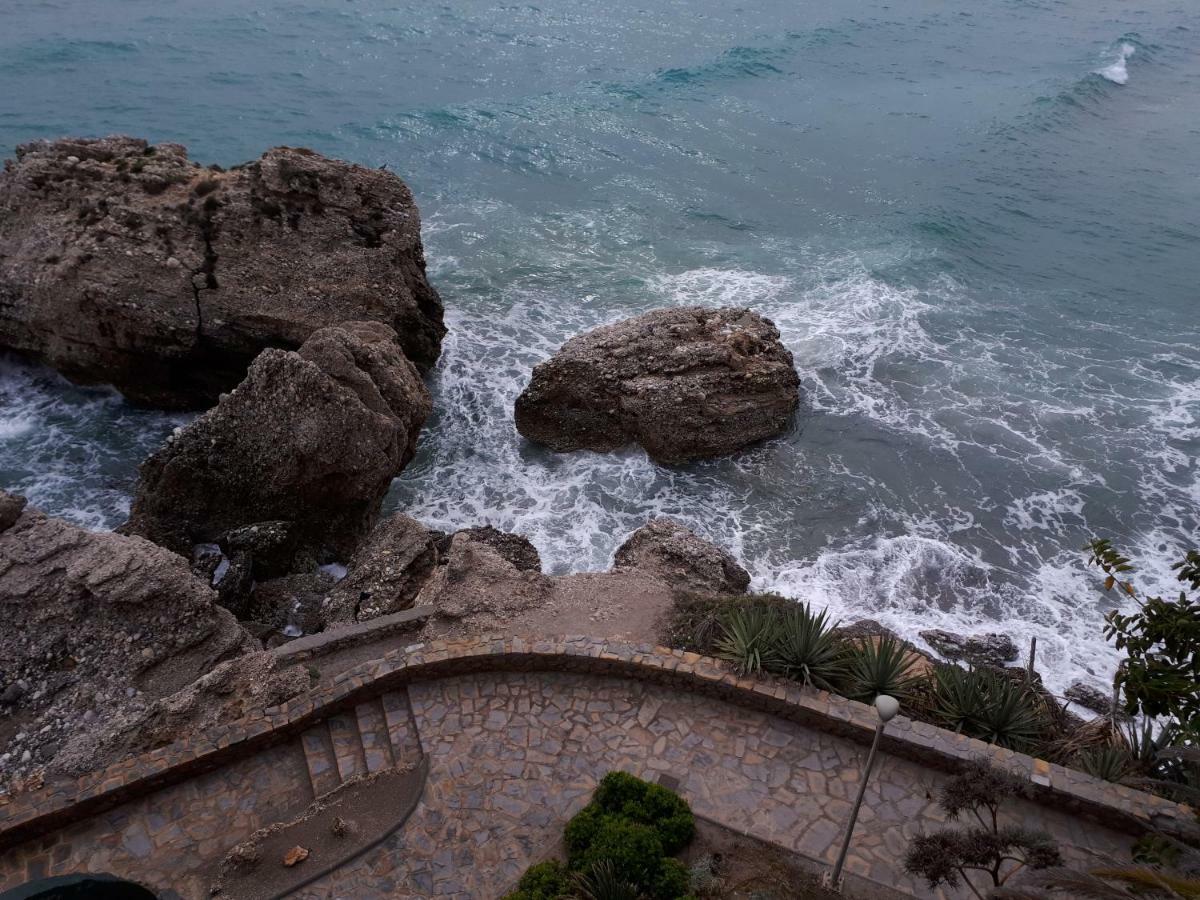 Calle Antonio Millón Nerja Exterior foto